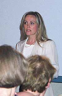 Dr. Astrid Laue-Savic